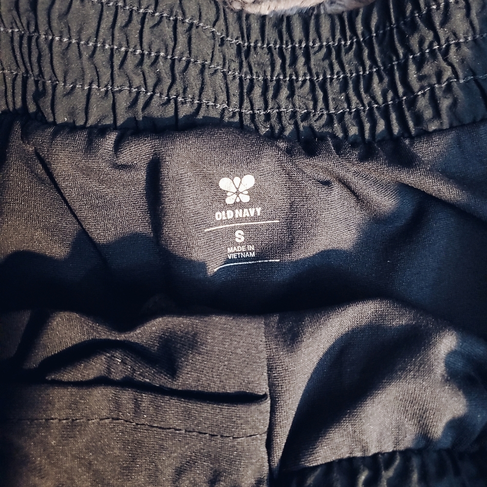 2 pairs of athletic shorts for $8 or $5 a pair - Picture 6 of 6